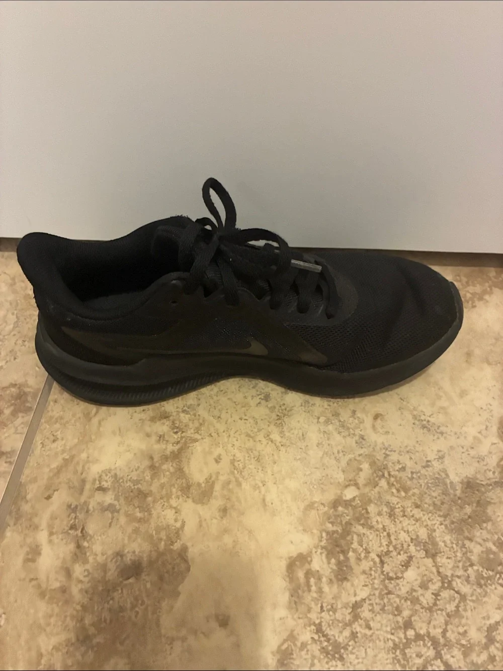 Nike Kids youth 6.5 Black Athletic Running Shoes girls - Picture 4 of 10